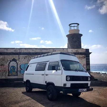 Furgoneta Camper Volkswagen White